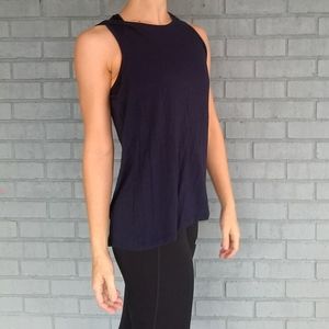 Halogen athleisure tank size M